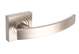 Klamka drzwiowa GAMET FUTURE DH17-25K-G6 z rozetą kwadratową, nikiel/satyna