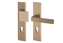 Pochwyt-klamka AXA Haga ++ 92 WB, kolor F9 - tytan (grubość drzwi 74-83 mm)