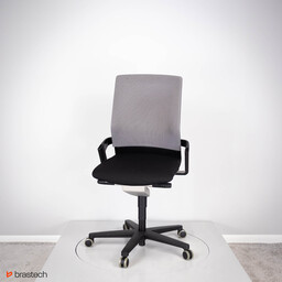 Fotel biurowy obrotowy Wilkhhan ON