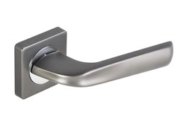 Klamka drzwiowa GAMET ERBA DH87-24K-G4G28-BL z rozetą kwadratową, chrom/satyna grafitowa