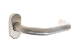 Klamka bezpieczna LOTUS IN 104 OV rozeta owalna, trzpień 8mm, rozstaw śrub 45, stal nierdzewna (ppoż.) (komplet)