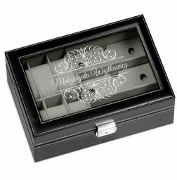 Szkatułka czarna na zegarki i okulary z grawerem dla niej