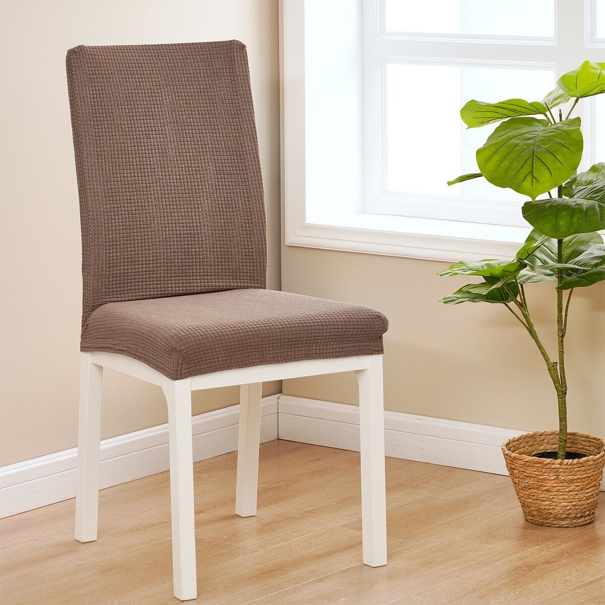 4Home Elastyczny wodoodporny pokrowiec na krzesłoMagic clean brązowy, 45 - 50 cm, zestaw 2 szt.
