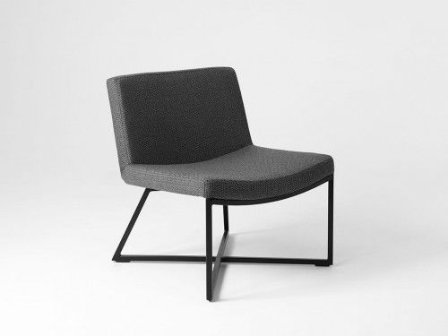 Customform Minimalistyczny fotel Zero - czarna podstawa
